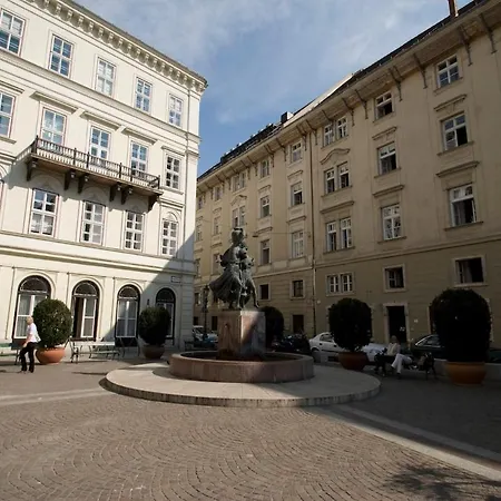 Lovely In The Heart Of Downtown * Budapeszt