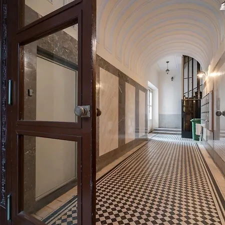 Apartment Lovely In The Heart Of Downtown *