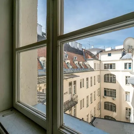 Lovely In The Heart Of Downtown * Budapest